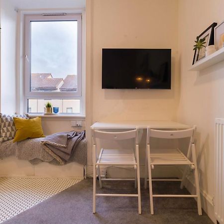 Stylish And Comfortable City Centre Apartment Edinburgh Bagian luar foto