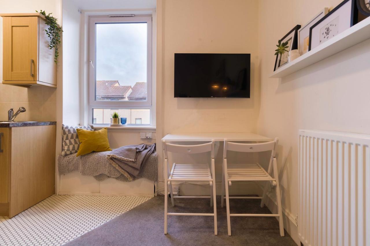 Stylish And Comfortable City Centre Apartment Edinburgh Bagian luar foto