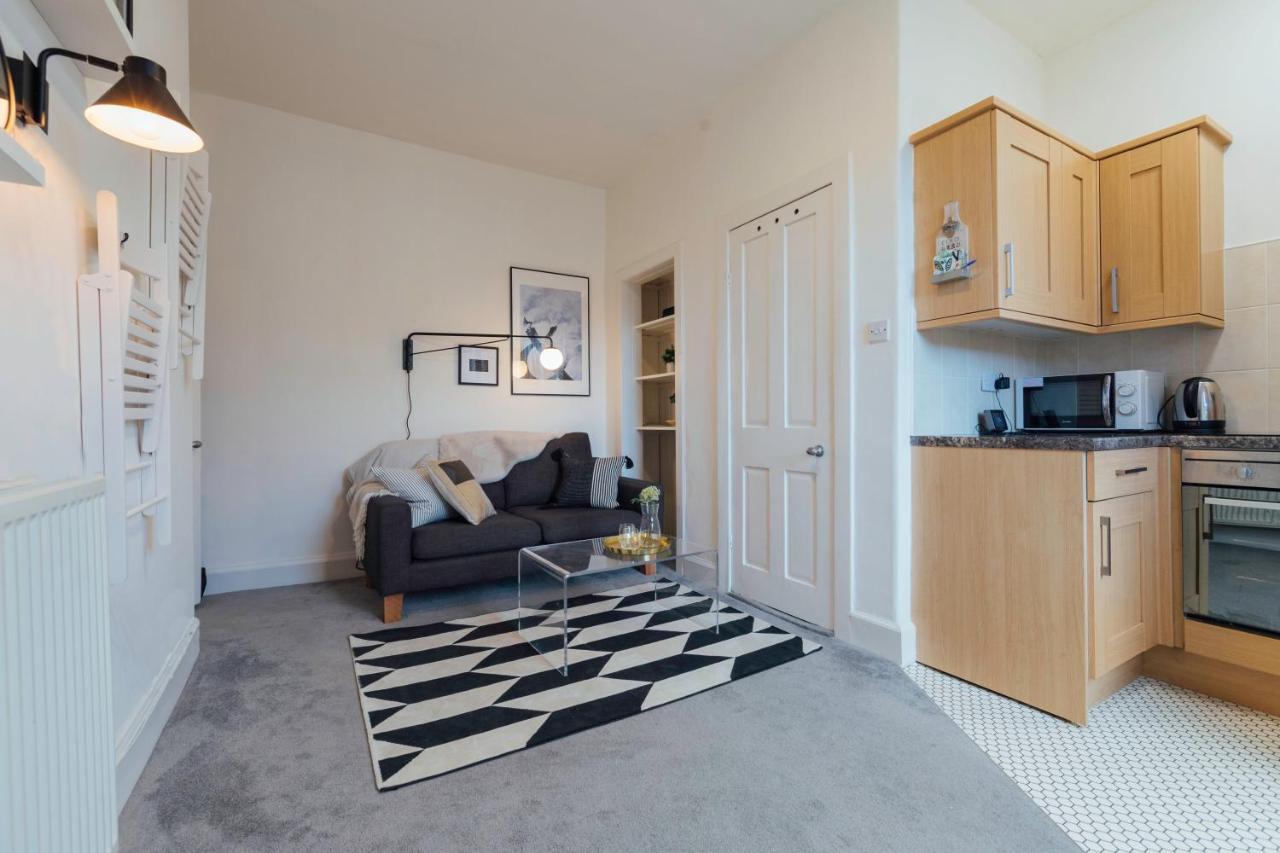 Stylish And Comfortable City Centre Apartment Edinburgh Bagian luar foto