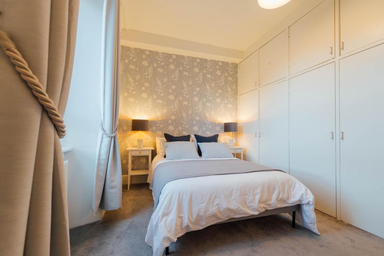 Stylish And Comfortable City Centre Apartment Edinburgh Bagian luar foto